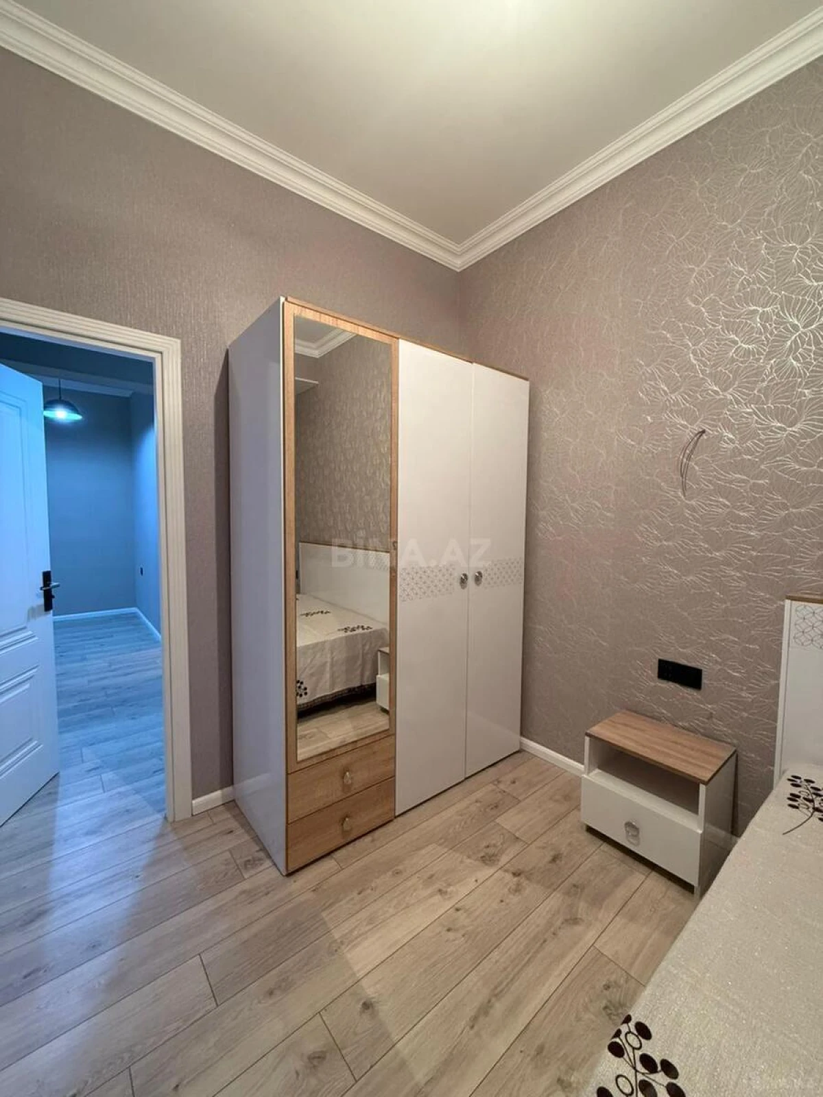 Satılır 3 otaqlı mənzil 95 m²
