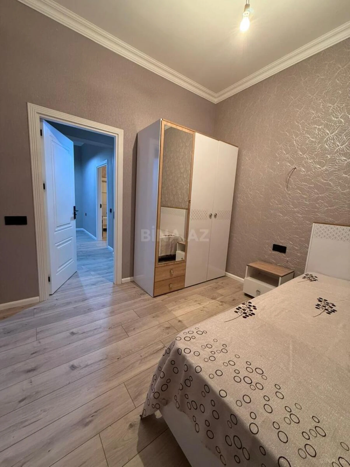 Satılır 3 otaqlı mənzil 95 m²