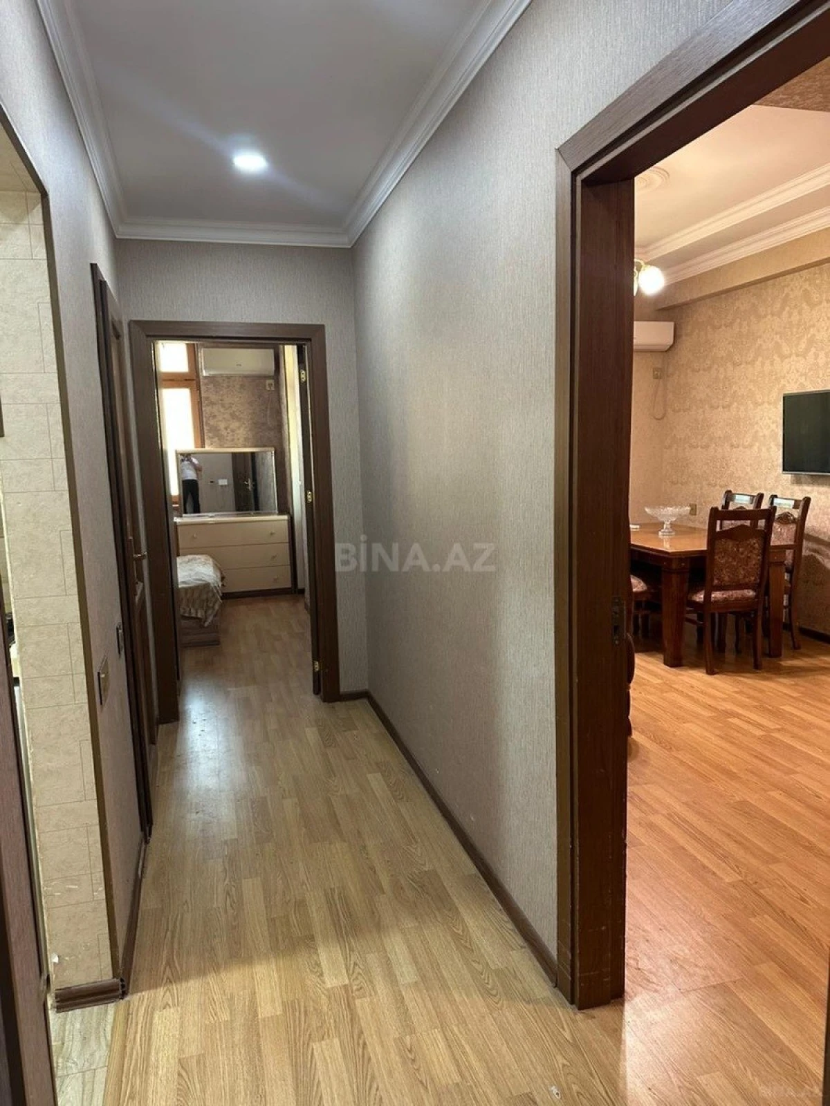 Satılır 2 otaqlı mənzil 62 m²