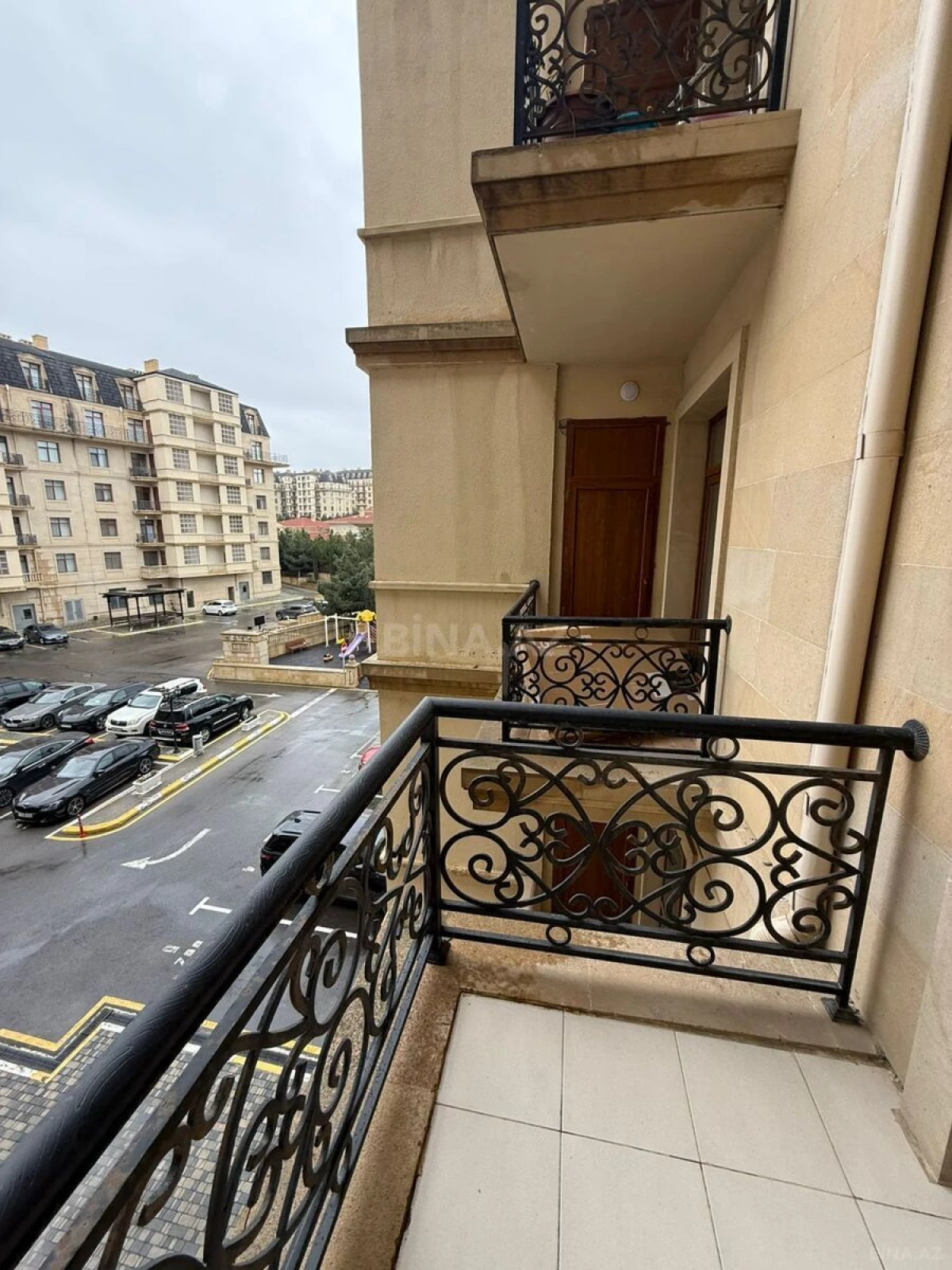 Kirayə verilir 3 otaqlı mənzil 100 m²