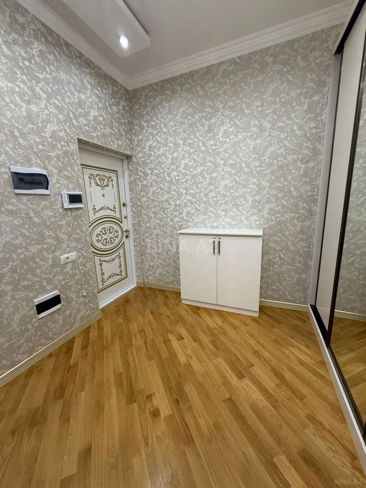 Kirayə verilir 3 otaqlı mənzil 100 m²