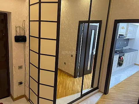 Kirayə verilir 2 otaqlı mənzil 100 m²