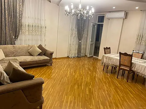Kirayə verilir 2 otaqlı mənzil 100 m² — Bakı, İnşaatçılar 2 otaq 100.00 m²