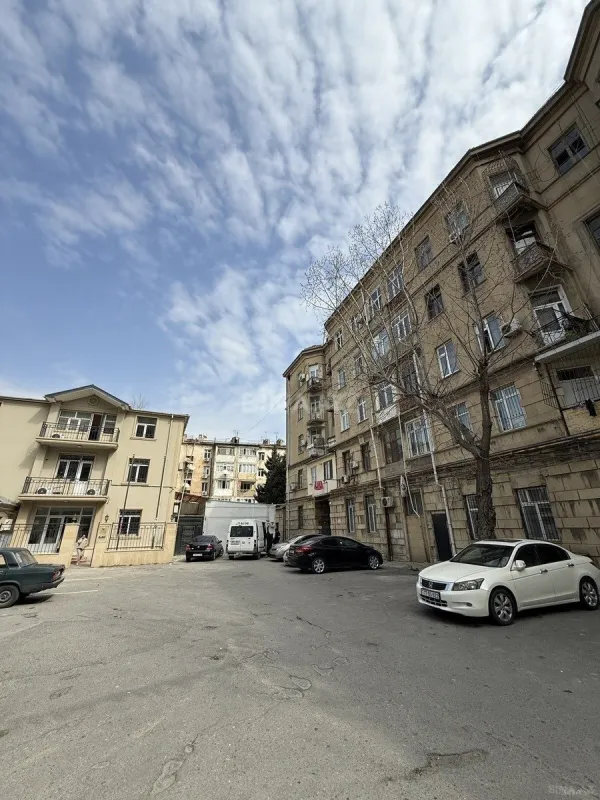 Satılır 3 otaqlı mənzil 85 m²