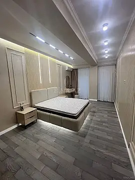 Kirayə verilir 3 otaqlı mənzil 130 m²