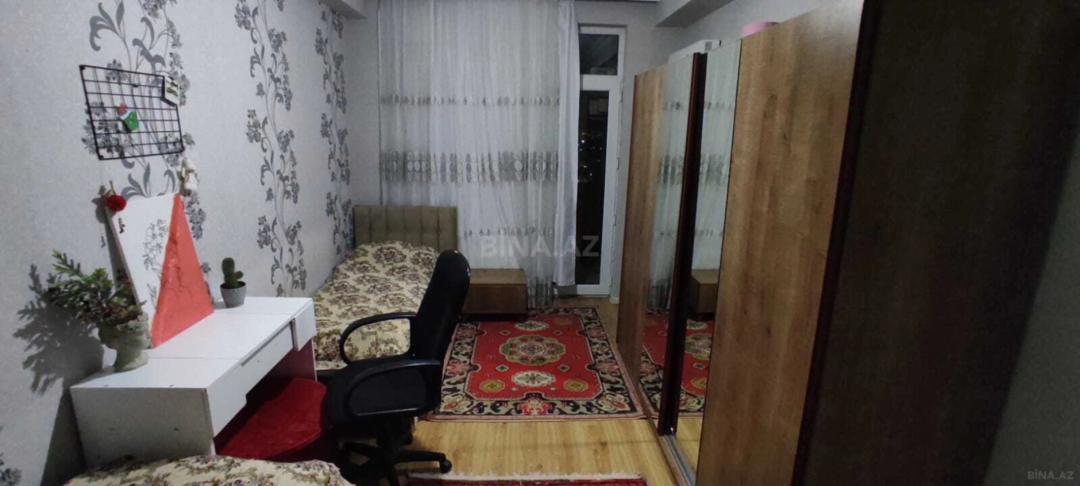 Satılır 3 otaqlı mənzil 110 m²