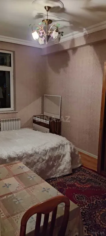 Satılır 3 otaqlı mənzil 110 m²