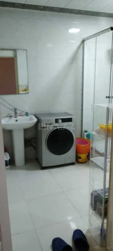 Satılır 3 otaqlı mənzil 110 m²