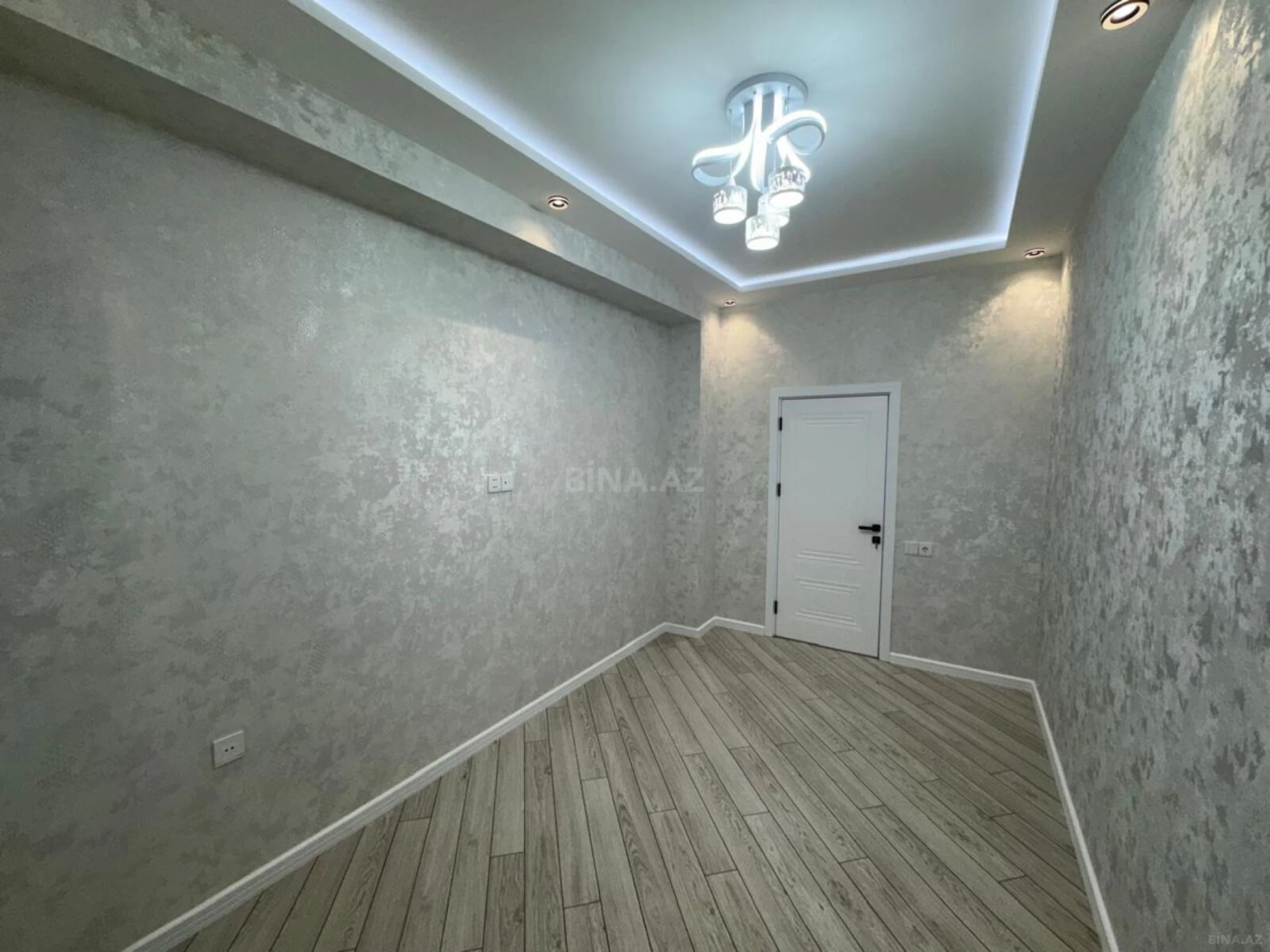 Satılır 3 otaqlı mənzil 90 m²