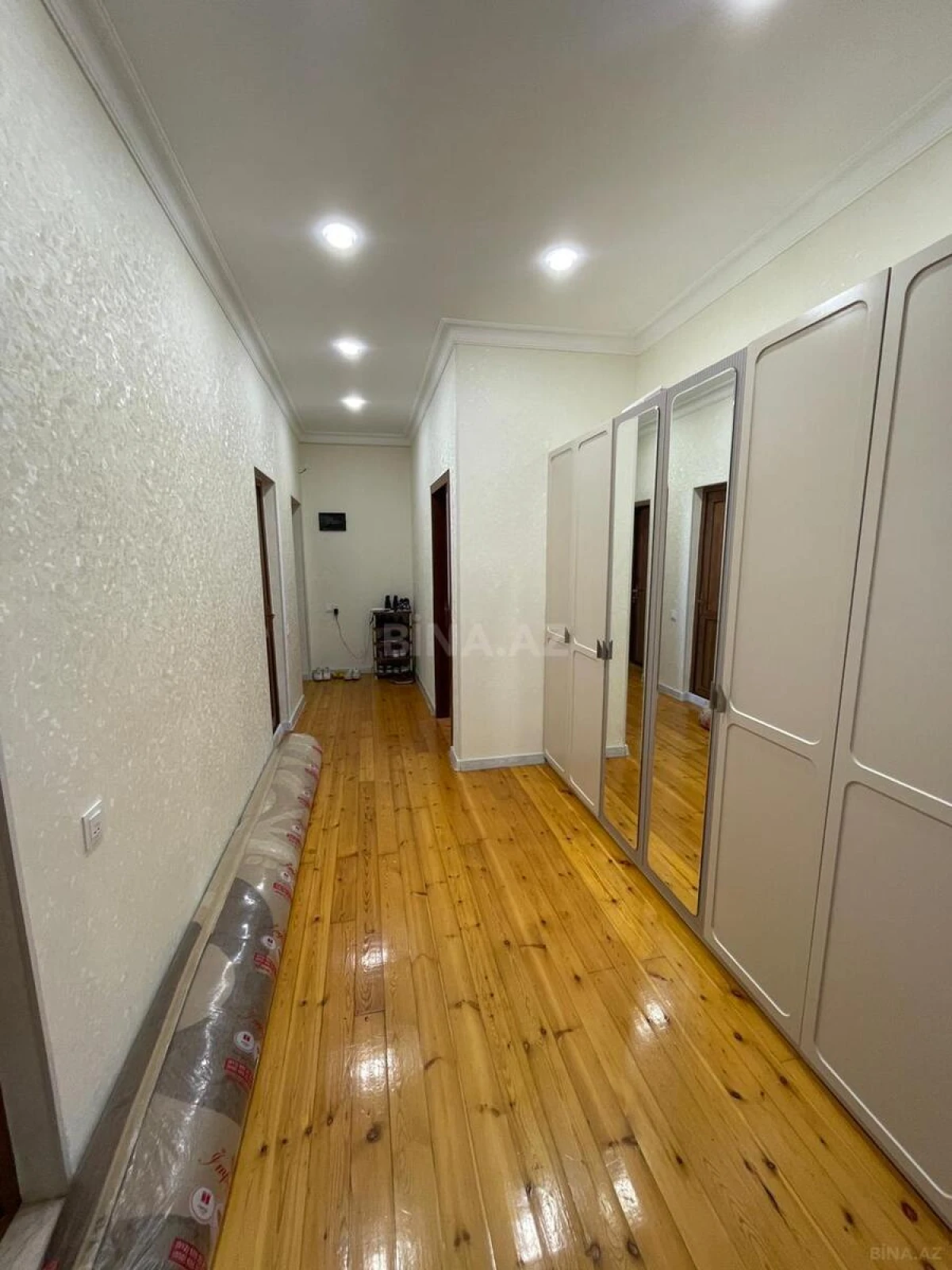 Satılır 2 otaqlı mənzil 80 m²