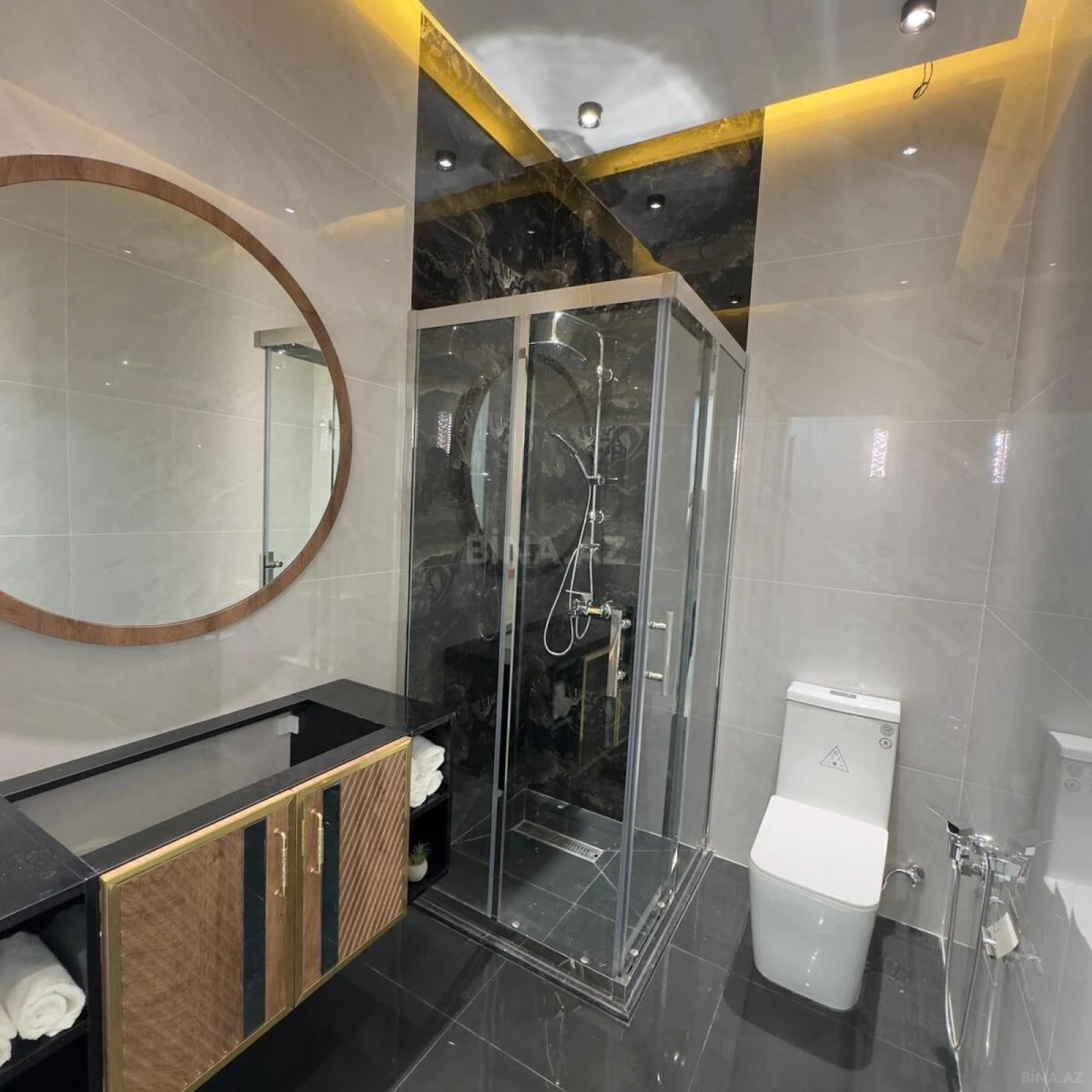 Satılır 4 otaqlı həyət evi 140 m²