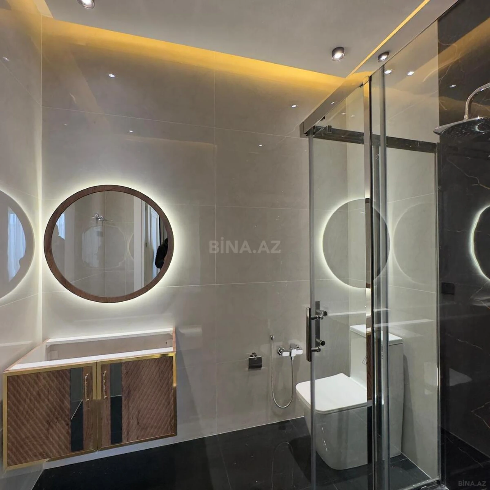 Satılır 4 otaqlı həyət evi 140 m²