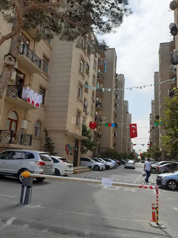 Kirayə verilir 2 otaqlı mənzil 55 m²