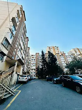 Satılır 2 otaqlı mənzil 40 m² — Bakı, İnşaatçılar 2 otaq 40.00 m²