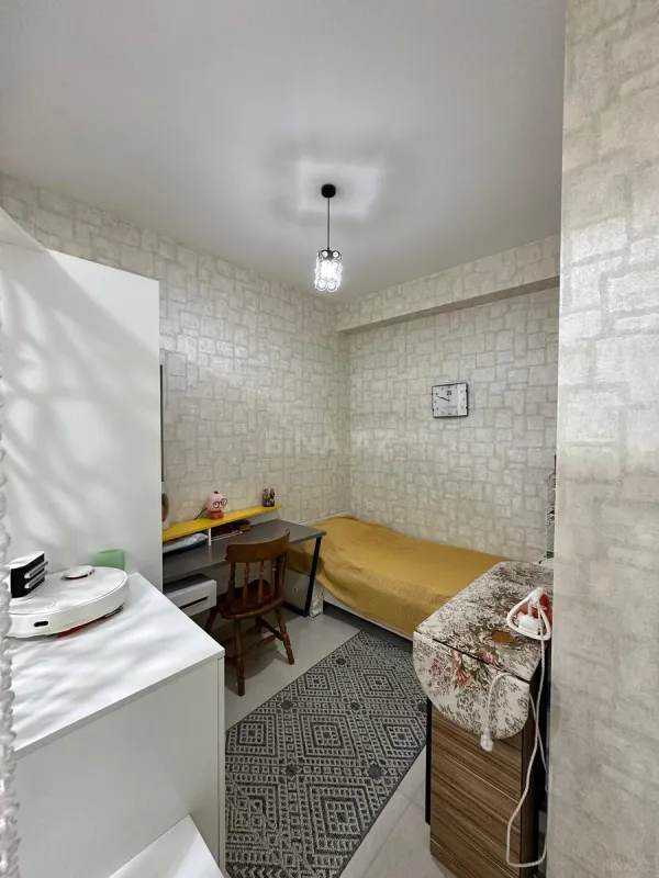 Satılır 2 otaqlı mənzil 96 m²