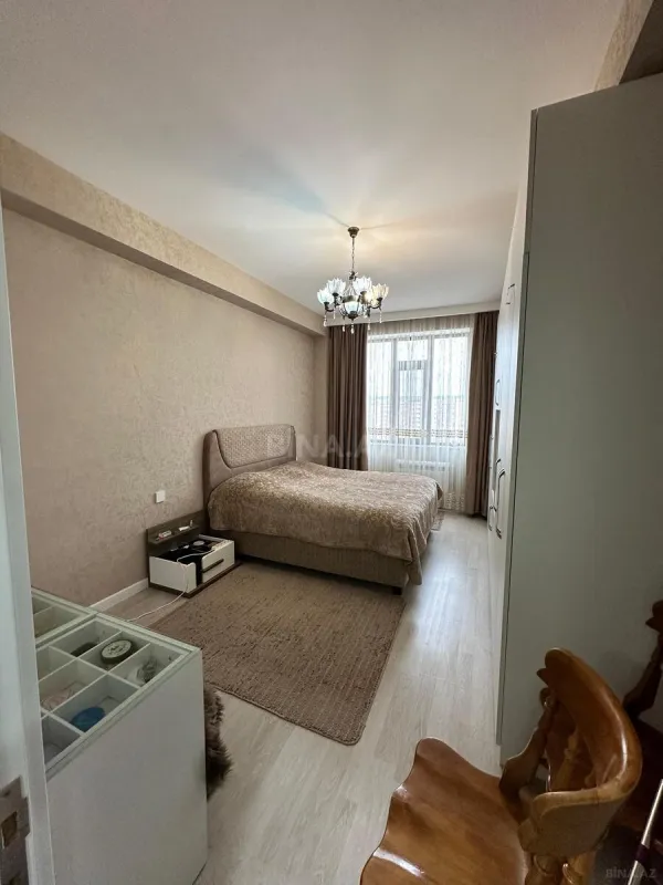 Satılır 2 otaqlı mənzil 96 m²