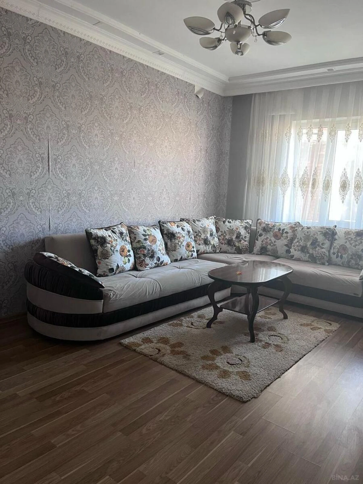 Satılır 2 otaqlı mənzil 55 m²