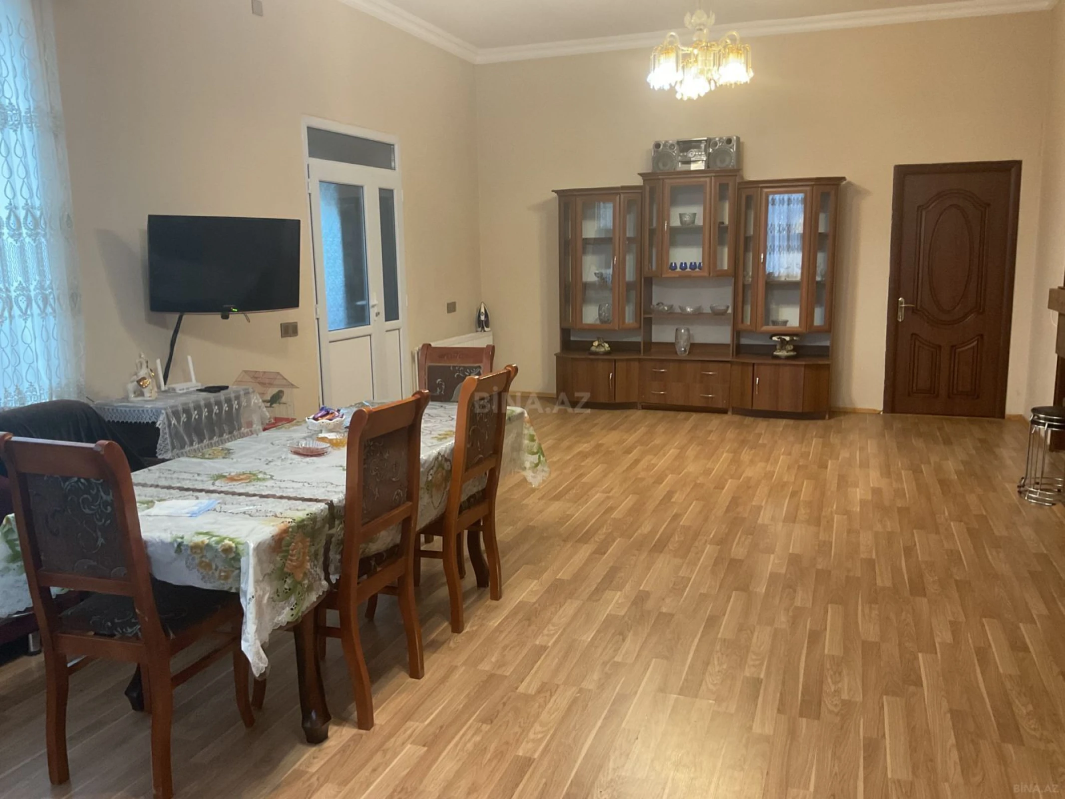 Satılır 4 otaqlı həyət evi 200 m²