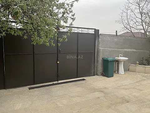 Satılır 4 otaqlı həyət evi 200 m²