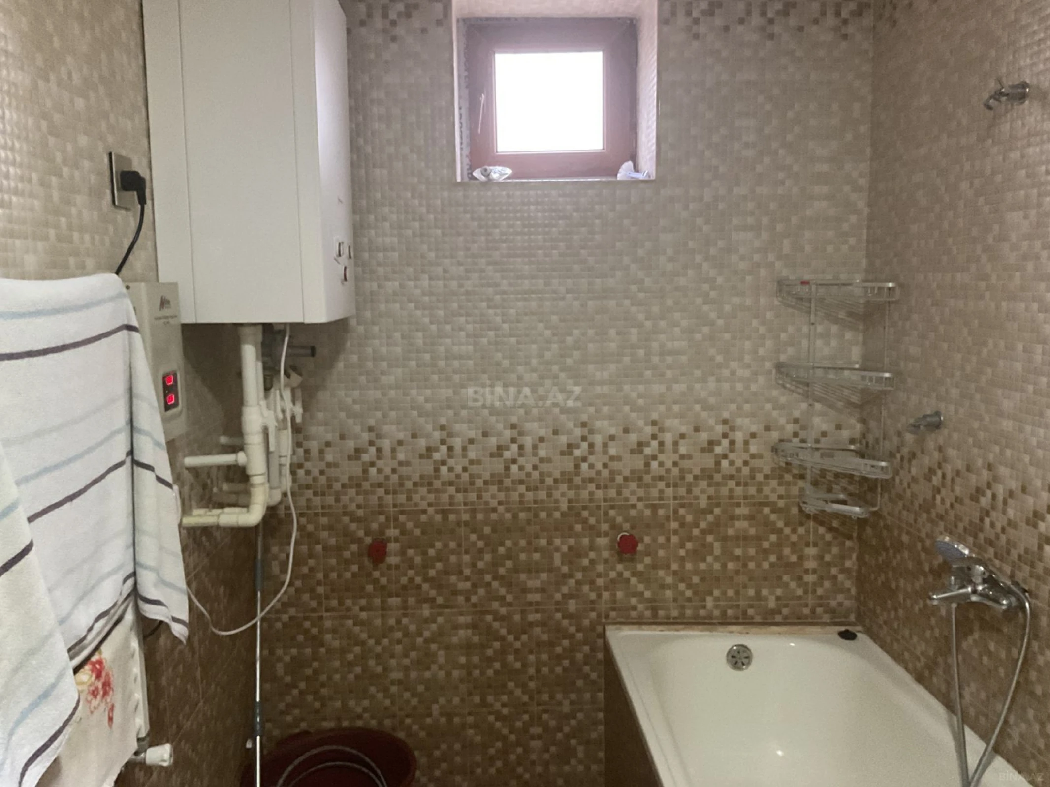Satılır 4 otaqlı həyət evi 200 m²