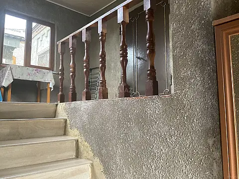 Satılır 4 otaqlı həyət evi 200 m²