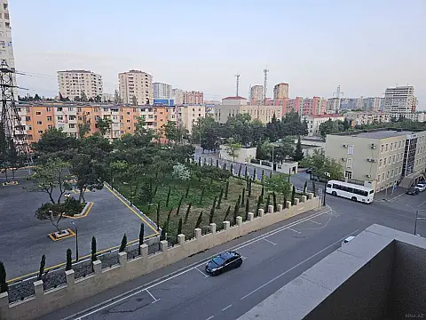 Satılır 3 otaqlı mənzil 90 m²