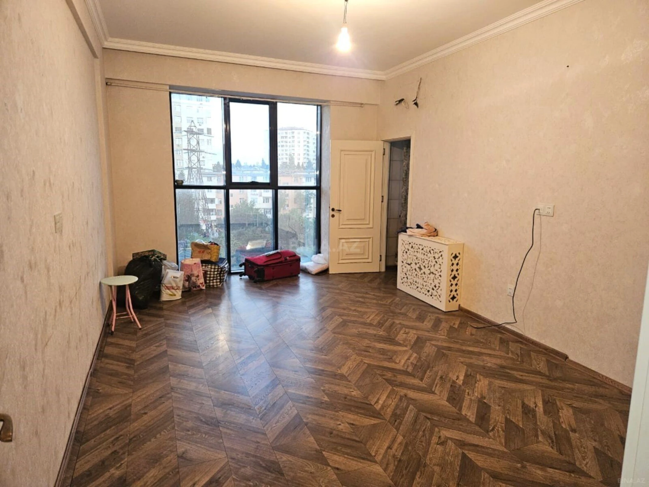 Satılır 3 otaqlı mənzil 90 m²