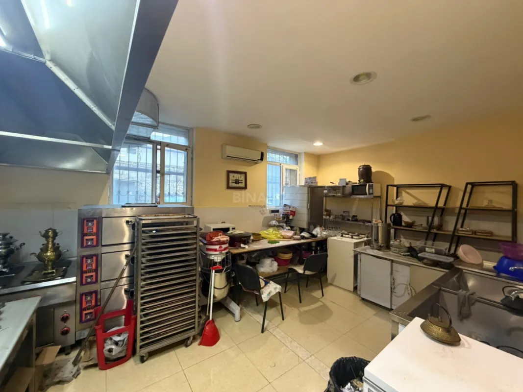 Satılır obyekt 360 m²