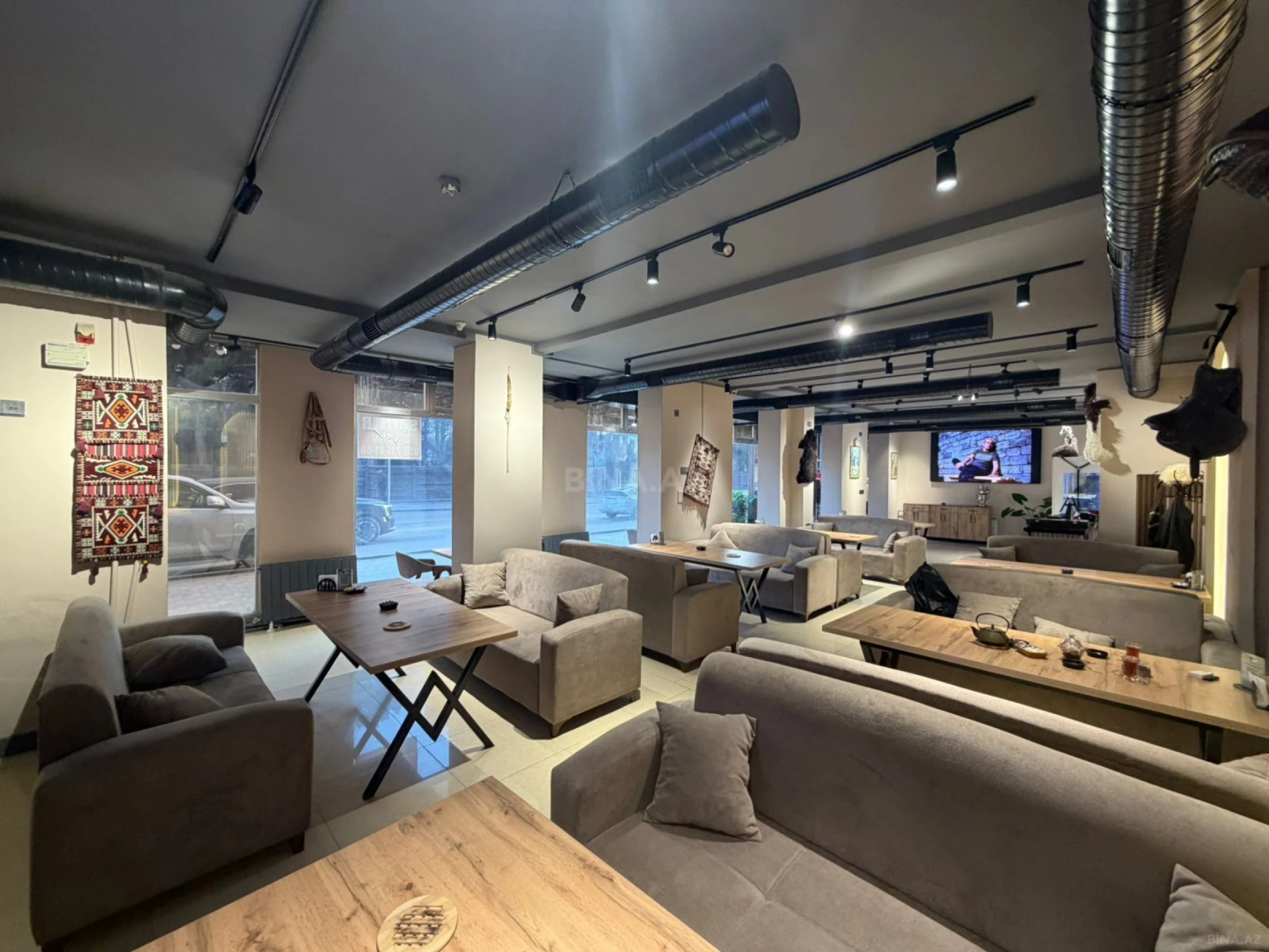 Satılır obyekt 360 m²