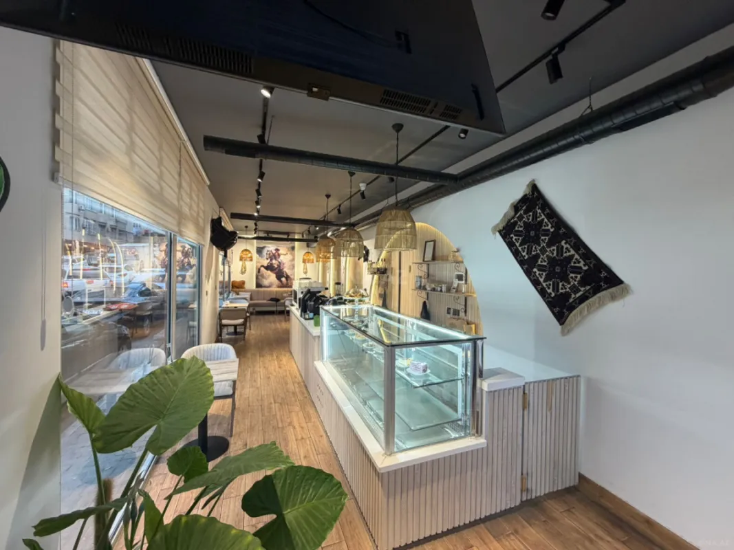 Satılır obyekt 360 m²