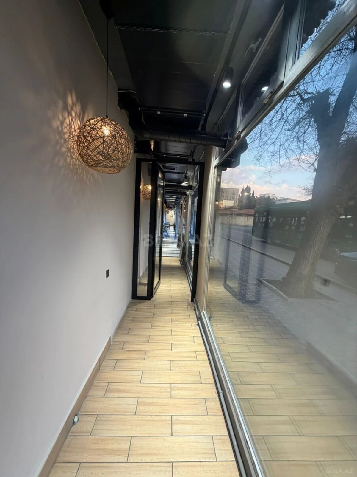 Satılır obyekt 360 m²