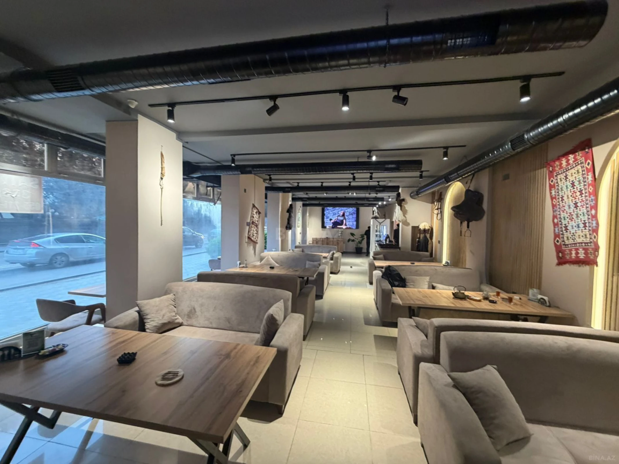 Satılır obyekt 360 m²