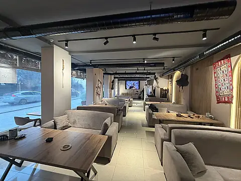 Satılır obyekt 360 m² — Bakı 360.00 m²