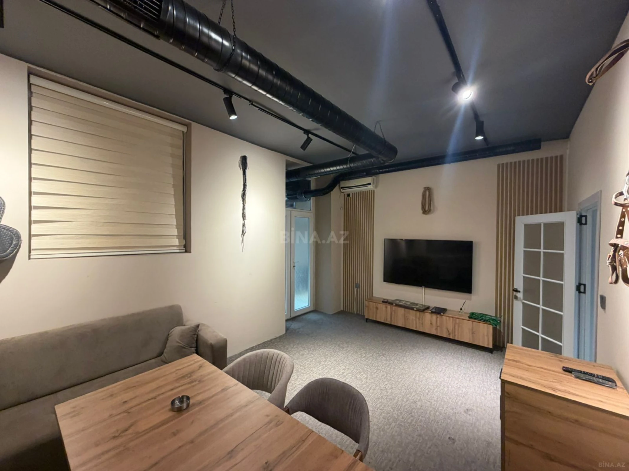 Satılır obyekt 360 m²