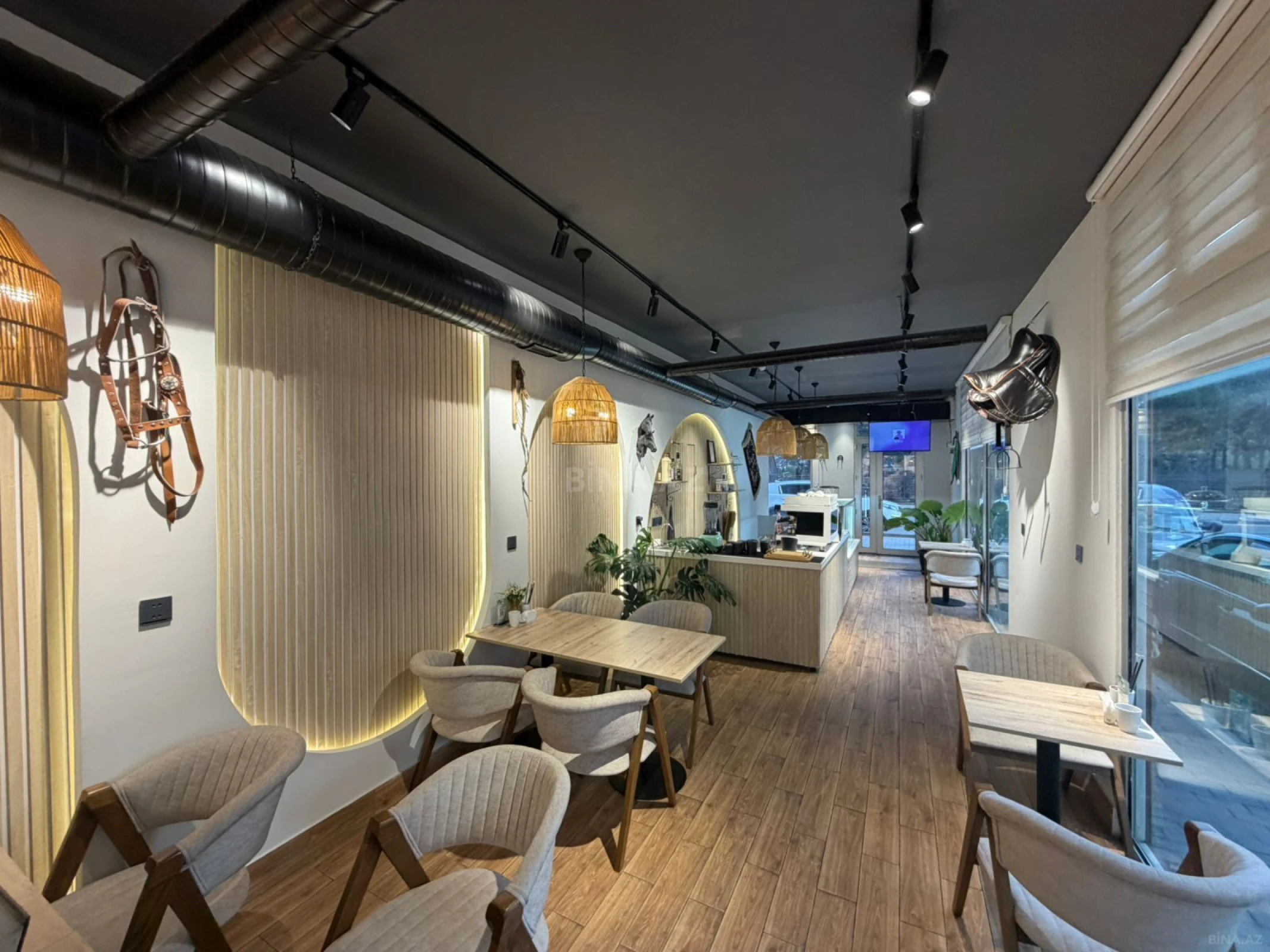 Satılır obyekt 360 m²