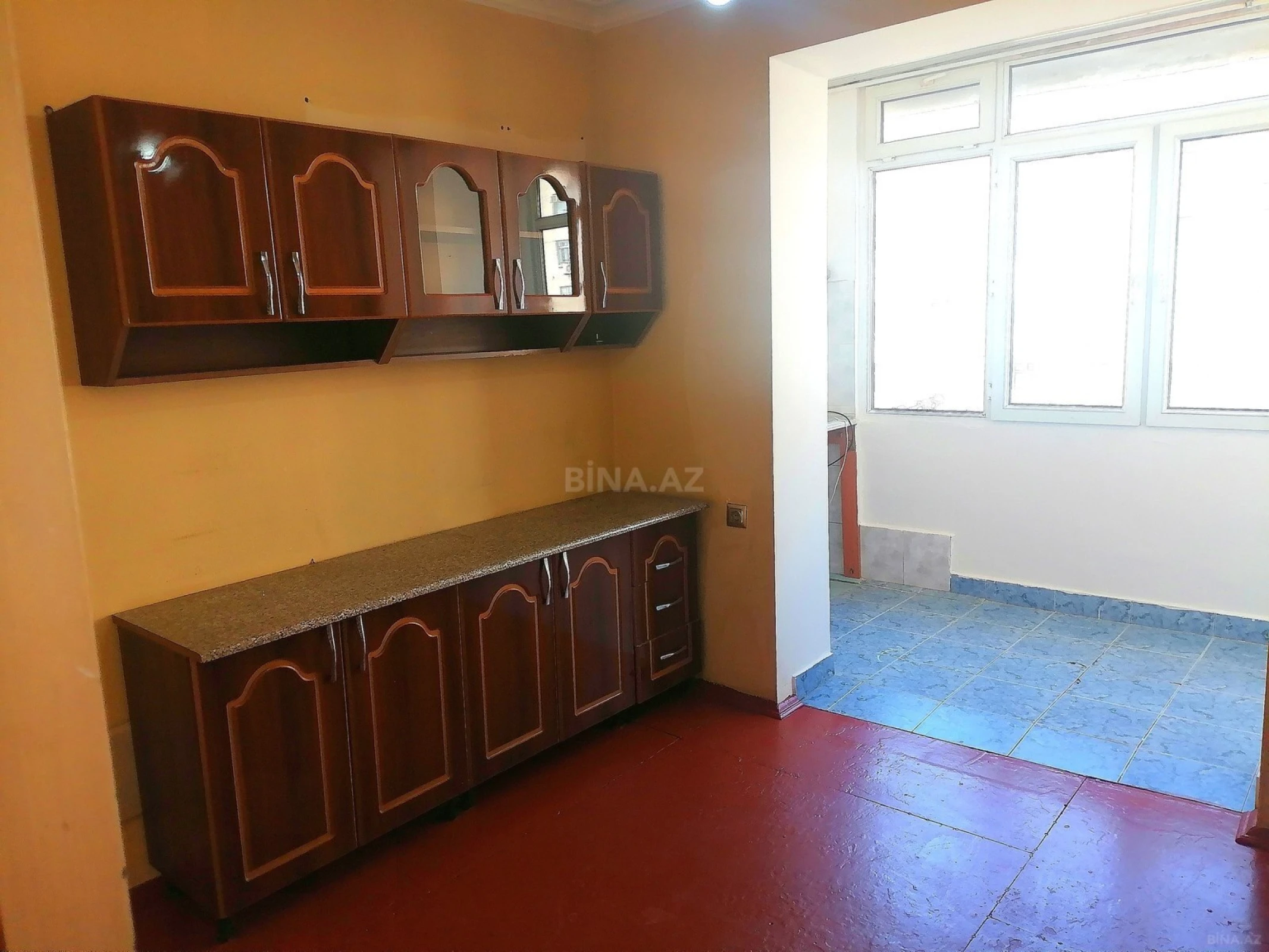 Kirayə verilir 2 otaqlı mənzil 50 m²
