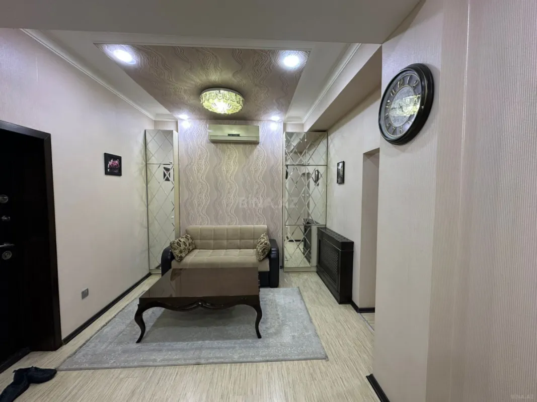 Satılır 3 otaqlı mənzil 68 m²