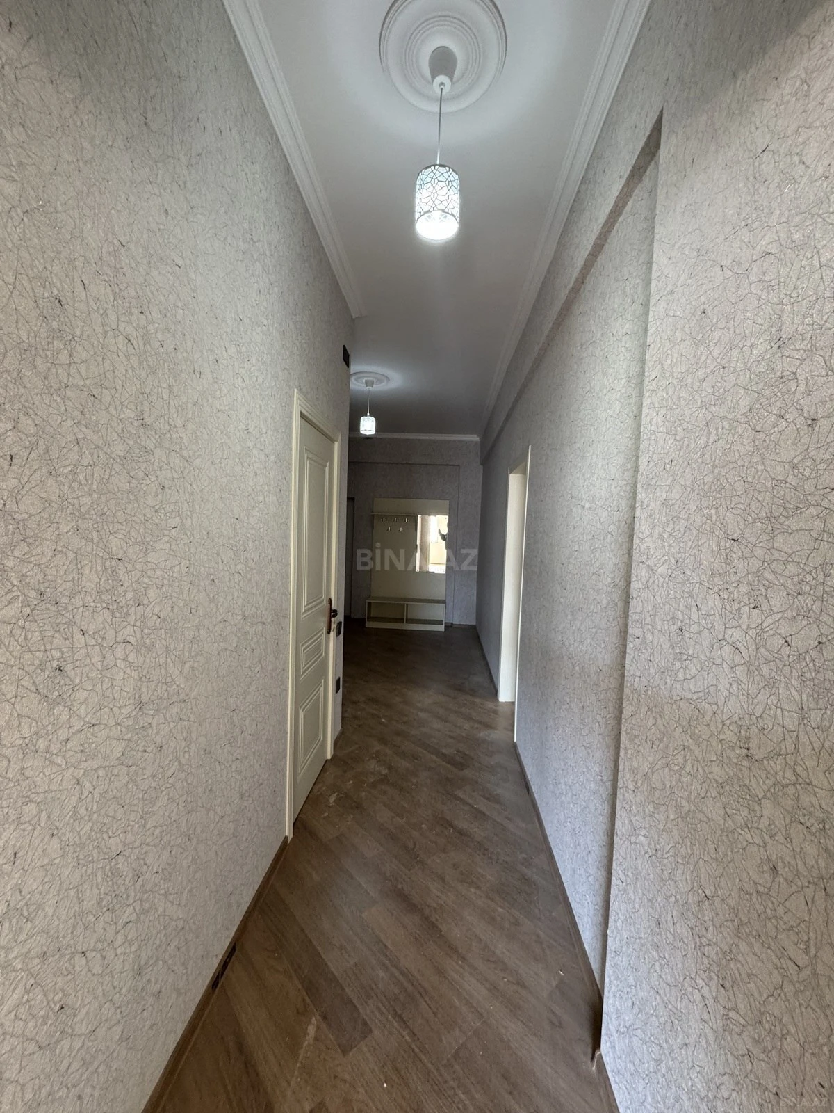 Kirayə verilir 2 otaqlı mənzil 100 m²