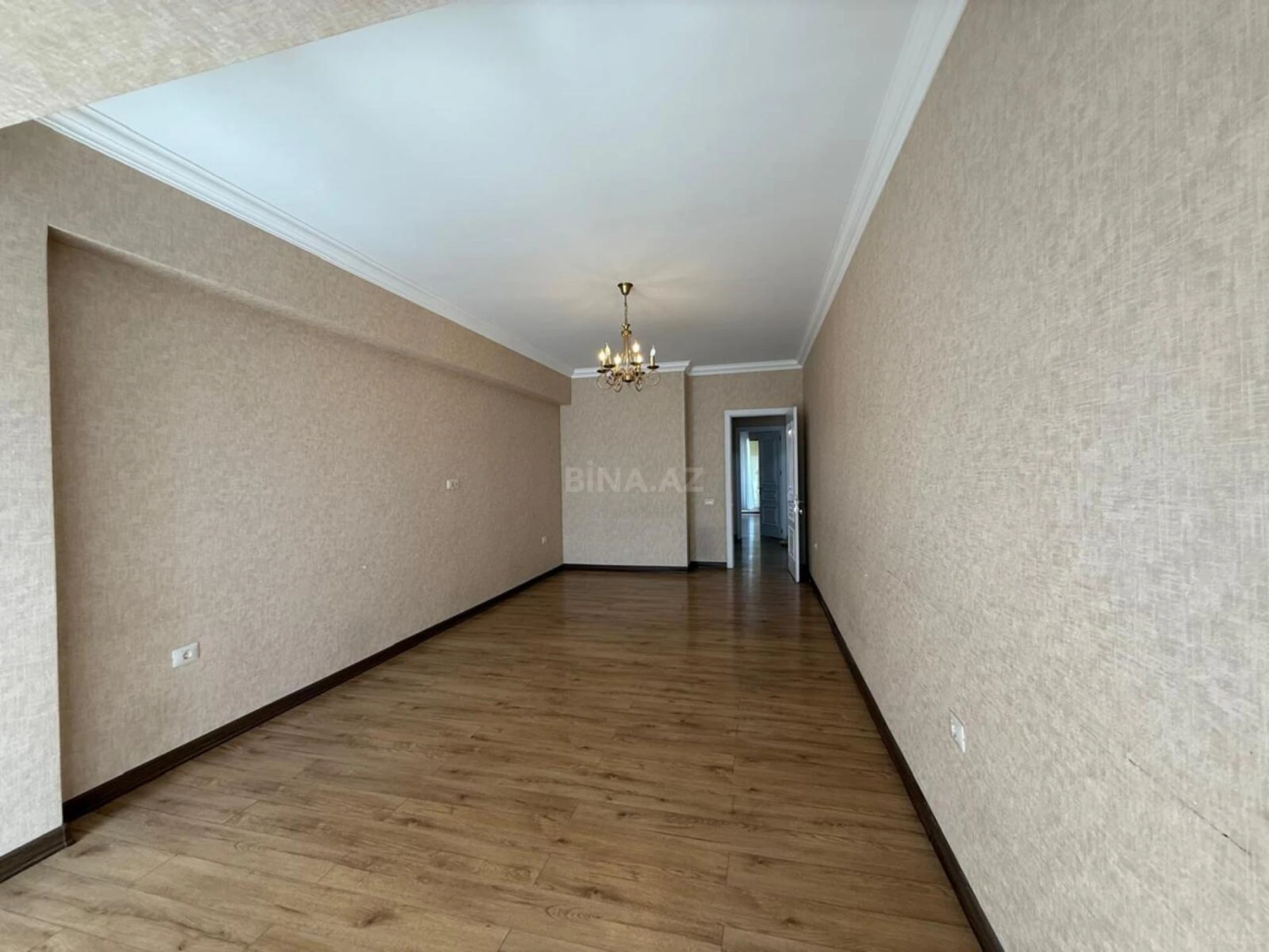 Kirayə verilir 3 otaqlı mənzil 140 m²