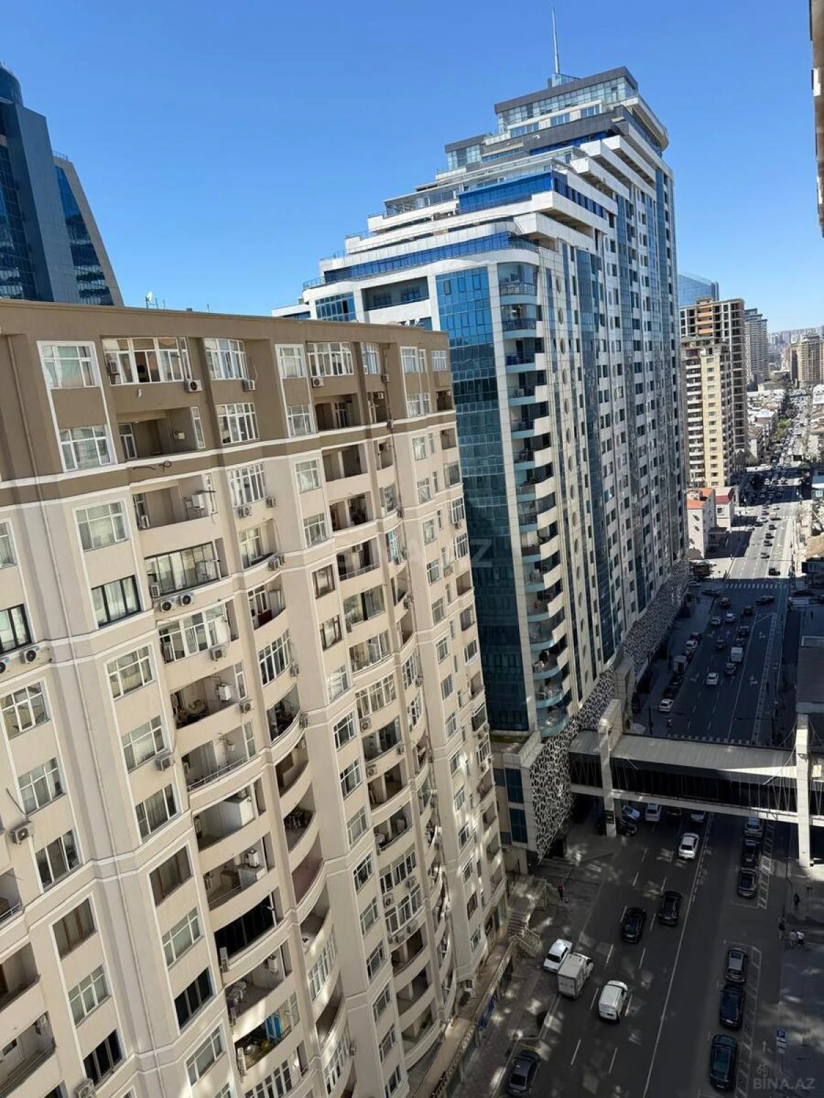 Kirayə verilir 3 otaqlı mənzil 140 m²