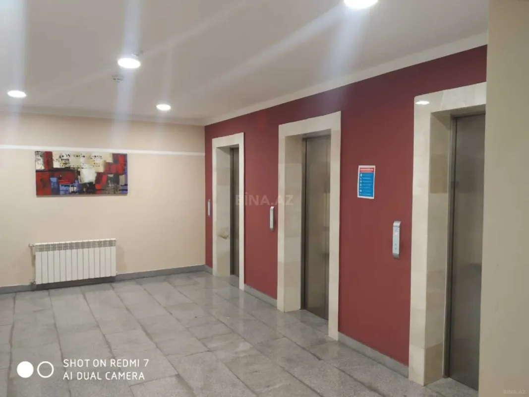 Kirayə verilir 3 otaqlı mənzil 140 m²