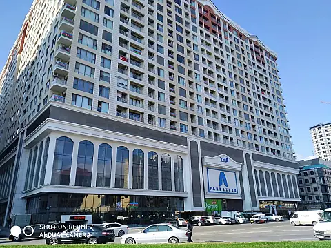 Kirayə verilir 3 otaqlı mənzil 140 m²