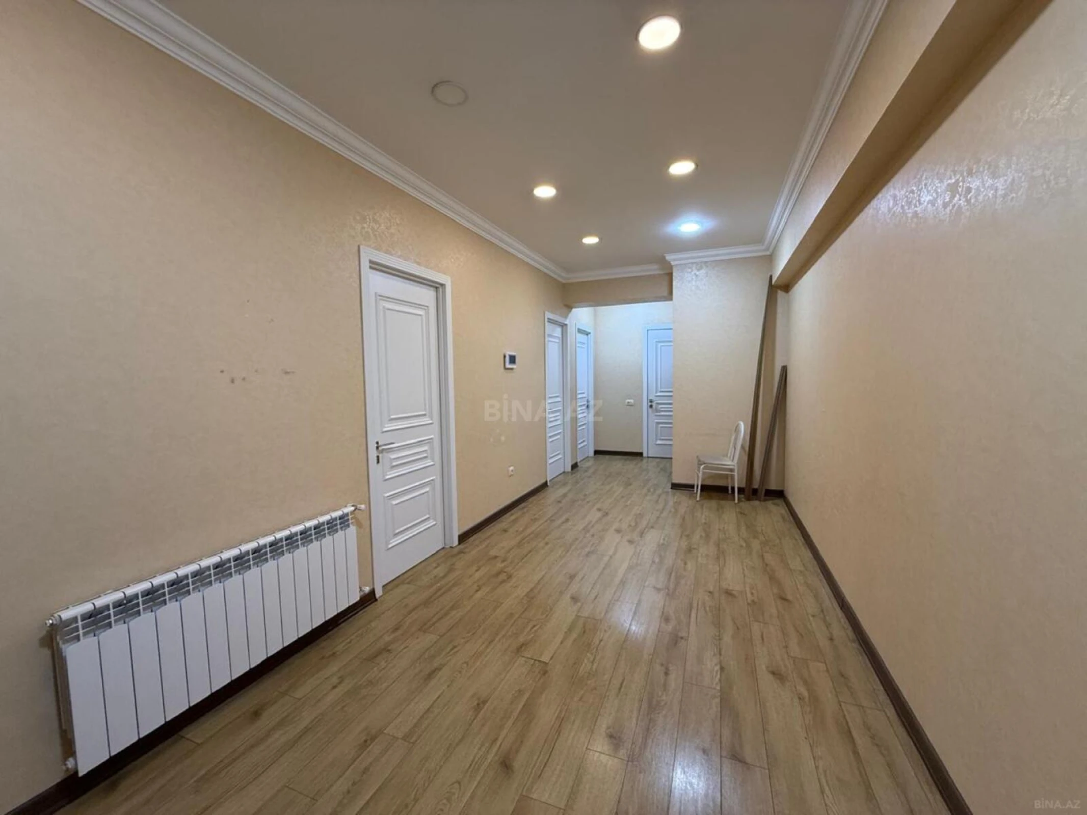Kirayə verilir 3 otaqlı mənzil 140 m²