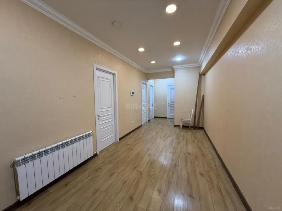Kirayə verilir 3 otaqlı mənzil 140 m²