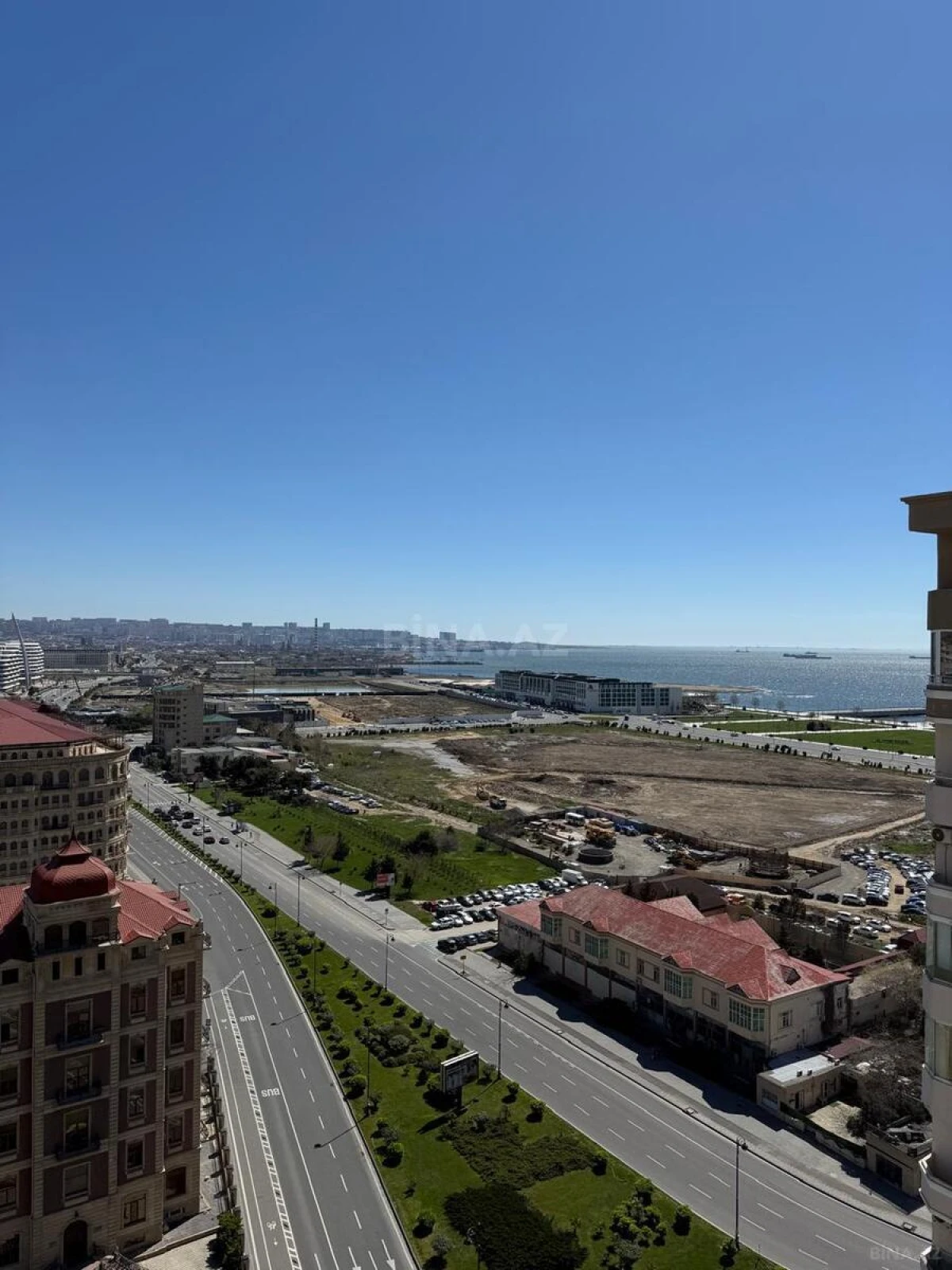 Kirayə verilir 3 otaqlı mənzil 140 m²