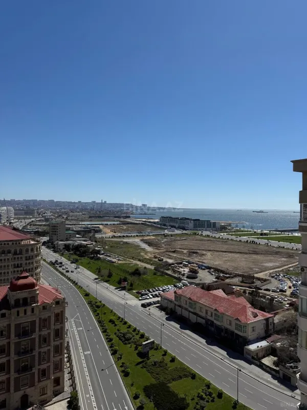 Kirayə verilir 3 otaqlı mənzil 140 m²