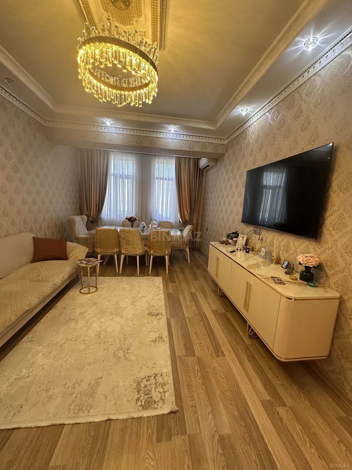 Satılır 2 otaqlı mənzil 75 m²