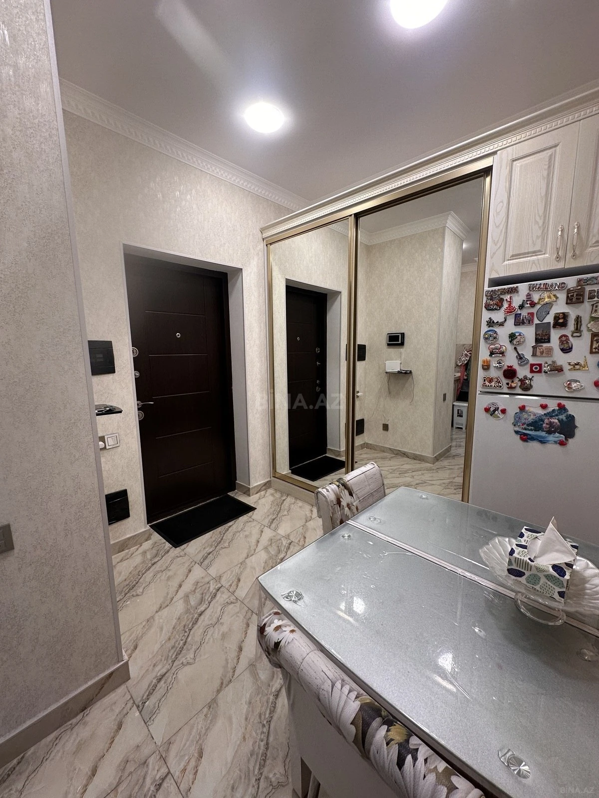 Satılır 2 otaqlı mənzil 75 m²