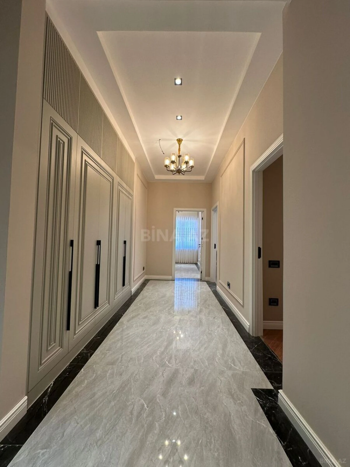 Kirayə verilir 3 otaqlı mənzil 115 m²