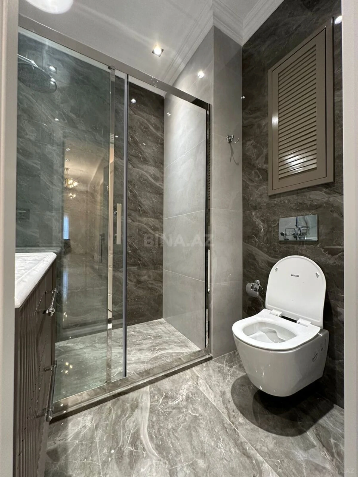 Kirayə verilir 3 otaqlı mənzil 115 m²